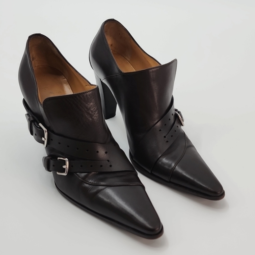 Hermes Pointed Toe Buckled Pumps 36.5